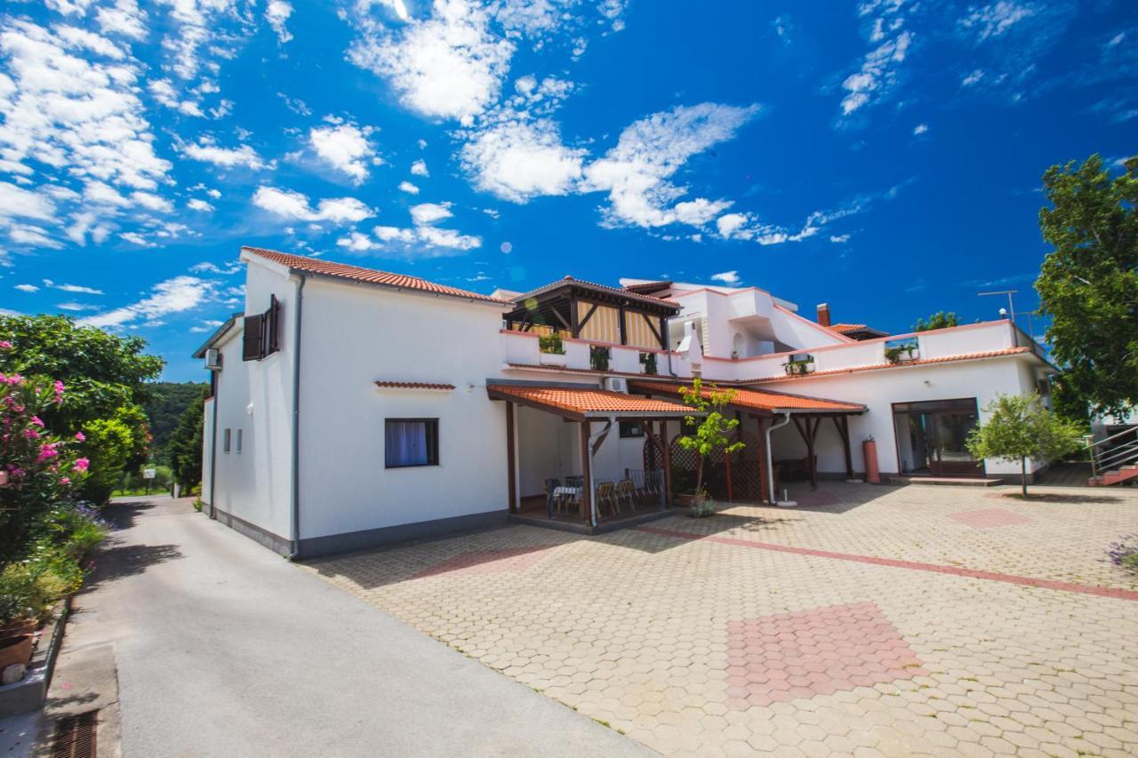 Apartmani Nada & Darko, Kampor, Rab, Hrvatska Zewnętrze zdjęcie