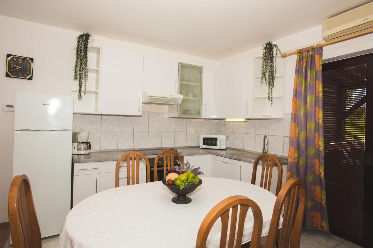 Apartmani Nada & Darko, Kampor, Rab, Hrvatska Zewnętrze zdjęcie