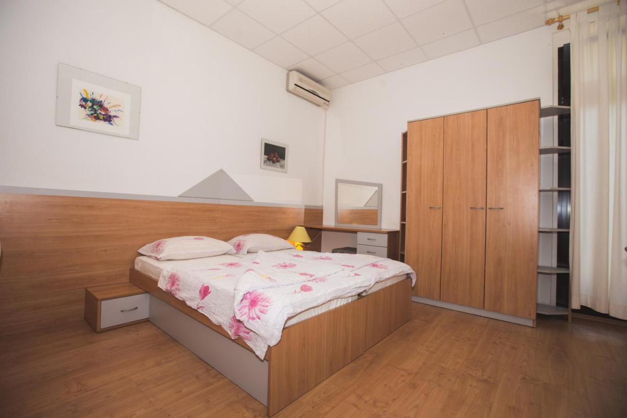 Apartmani Nada & Darko, Kampor, Rab, Hrvatska Zewnętrze zdjęcie